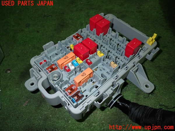 5UPJ-22146741]アルファロメオ・ジュリア(95220)ヒューズボックス1 中古_m0001.jpg