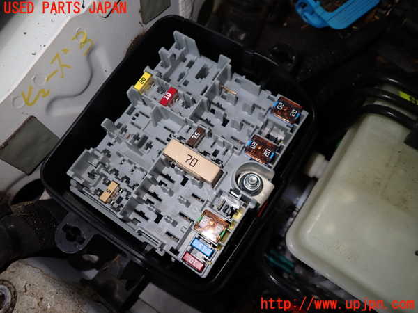 5UPJ-22146743]アルファロメオ・ジュリア(95220)ヒューズボックス3 中古_m0002.jpg