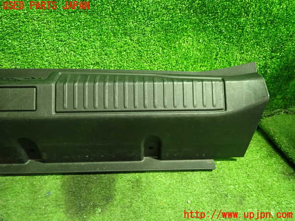 5UPJ-22147772]アルファロメオ・ジュリア(95220)ラゲッジトレイ2 中古_m0002.jpg