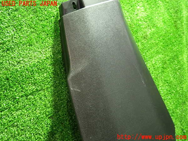 5UPJ-22147665]アルファロメオ・ジュリア(95220)右センターピラートリム 中古_m0004.jpg
