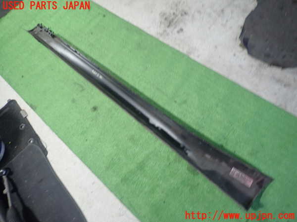 1UPJ-22151390]BMW 118d(1S20 F20)右サイドステップ 中古_m0002.jpg