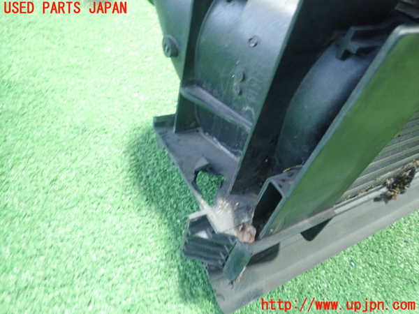 5UPJ-22152451]BMW 118d(1S20 F20)インタークーラー1 中古_m0003.jpg