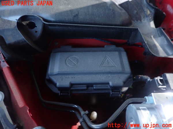 5UPJ-22156741]BMW 118d(1S20 F20)ヒューズボックス1 中古_m0001.jpg