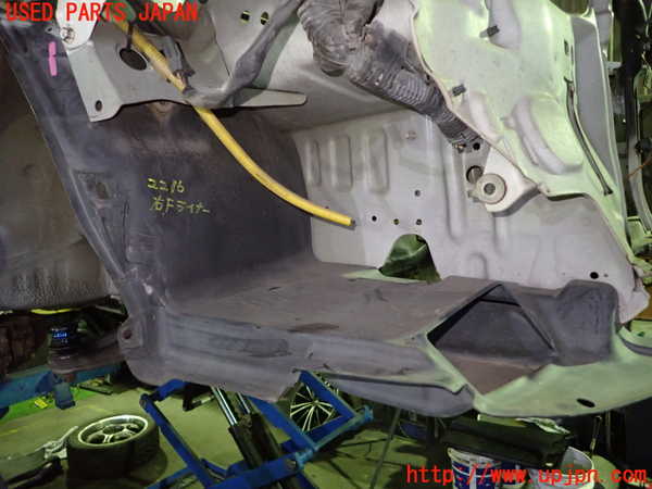1UPJ-22161090]インプレッサ WRX-STi(GC8)右前フェンダーライナー 中古_m0001.jpg