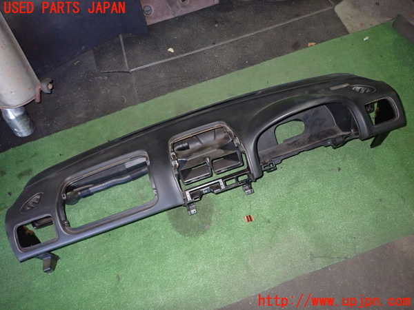 5UPJ-22167505]インプレッサ WRX-STi(GC8)ダッシュボード 中古_m0001.jpg