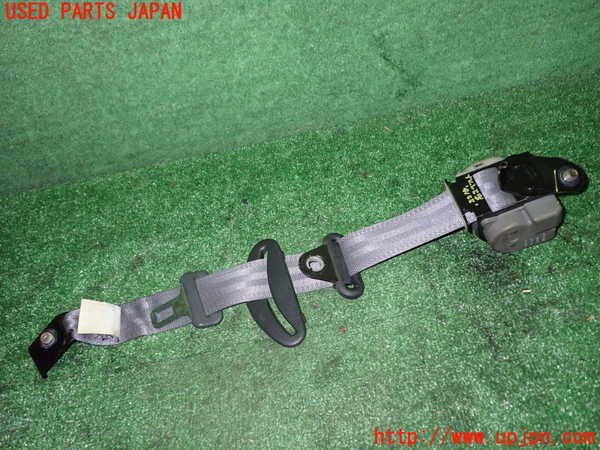 5UPJ-22167155]インプレッサ WRX-STi(GC8)右2列目シートベルト 中古_m0002.jpg