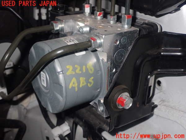 5UPJ-22184040]スイフトスポーツ(ZC33S)ABSアクチュエーター 中古_m0001.jpg
