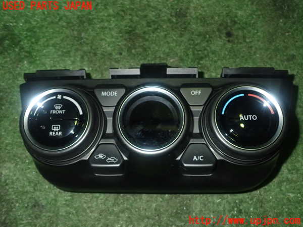 1UPJ-22186066]スイフトスポーツ(ZC33S)エアコンスイッチ1 中古_m0001.jpg