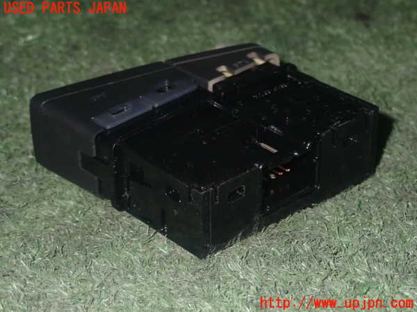 5UPJ-22186290]スイフトスポーツ(ZC33S)ハザードスイッチ 中古_m0003.jpg