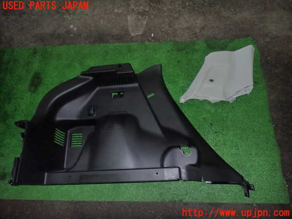 5UPJ-22187680]スイフトスポーツ(ZC33S)左リアピラートリム 中古_m0001.jpg