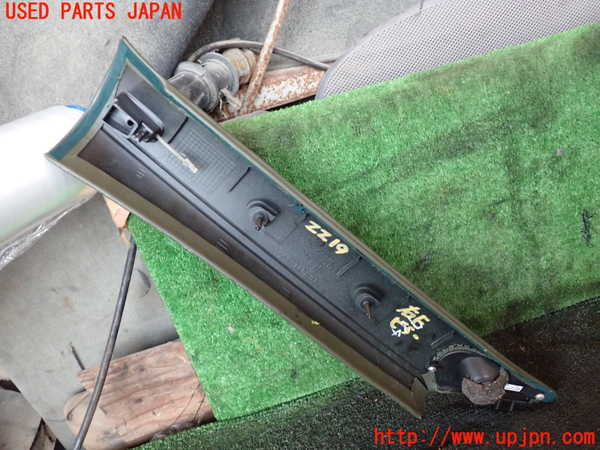 1UPJ-22197655]ベントレー・コンチネンタル・GT(BCBEB)右フロントピラートリム 中古_m0003.jpg