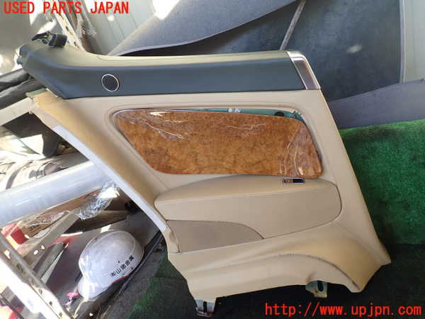 1UPJ-22197680]ベントレー・コンチネンタル・GT(BCBEB)左リアピラートリム 中古_m0001.jpg