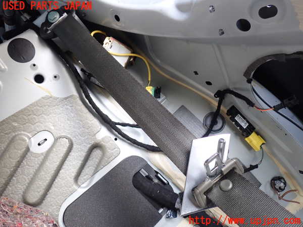 1UPJ-22197185]ベントレー・コンチネンタル・GT(BCBEB)左2列目シートベルト 中古_m0001.jpg