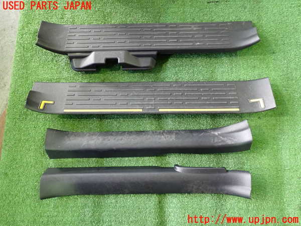 2UPJ-22227740]ジャパン タクシー(JPN TAXI)(NTP10)スカッフプレート 中古_m0001.jpg