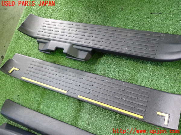 2UPJ-22227740]ジャパン タクシー(JPN TAXI)(NTP10)スカッフプレート 中古_m0002.jpg