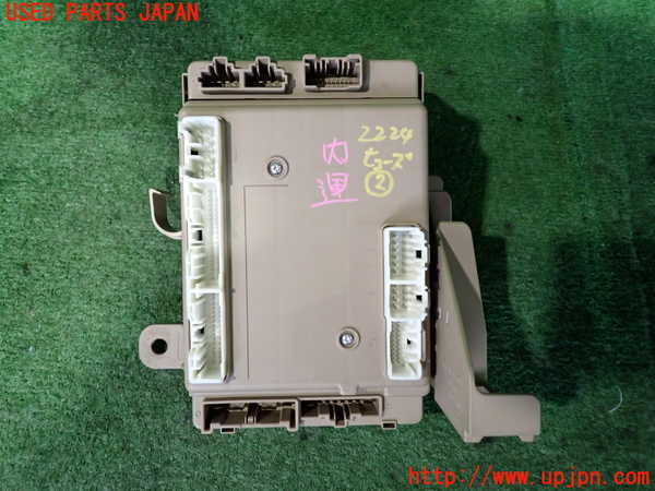 2UPJ-22246742]クロストレック(GUD)ヒューズボックス2 中古_m0002.jpg