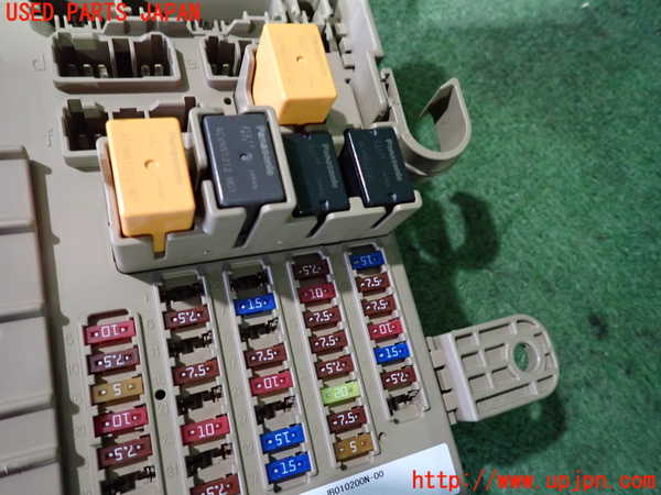 2UPJ-22246742]クロストレック(GUD)ヒューズボックス2 中古_m0003.jpg
