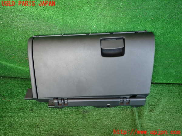 2UPJ-22247516]クロストレック(GUD)グローブボックス1 中古_m0001.jpg