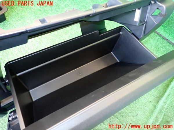 2UPJ-22247516]クロストレック(GUD)グローブボックス1 中古_m0004.jpg