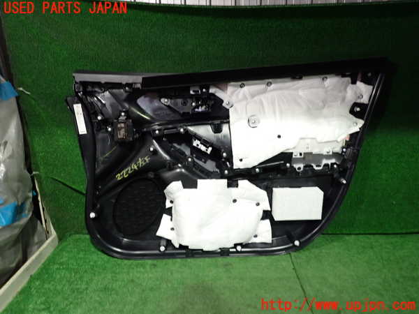 2UPJ-22241264]クロストレック(GUD)左前ドア内張り 中古_m0002.jpg