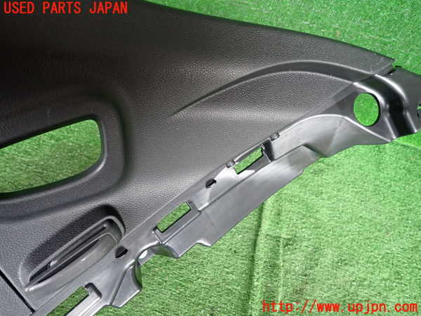 2UPJ-22247675]クロストレック(GUD)右リアピラートリム 中古_m0004.jpg