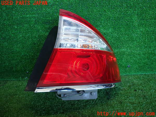 2UPJ-22261530]レガシィ B4(BL5)右テールランプ 中古_m0001.jpg