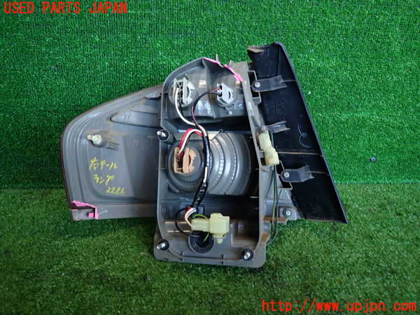 2UPJ-22261530]レガシィ B4(BL5)右テールランプ 中古_m0002.jpg