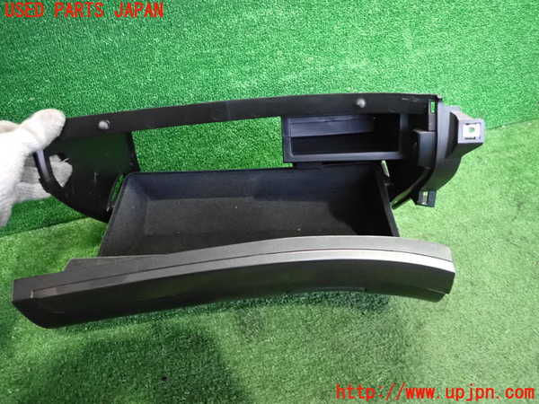 2UPJ-22267516]レガシィ B4(BL5)グローブボックス1 中古_m0002.jpg