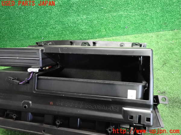 2UPJ-22267516]レガシィ B4(BL5)グローブボックス1 中古_m0004.jpg