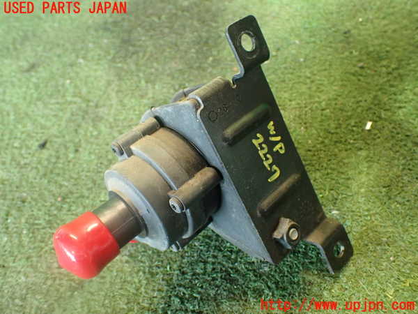 2UPJ-22272110]VW ザ･ビートル(16CBZ)ウォーターポンプ 中古_m0002.jpg