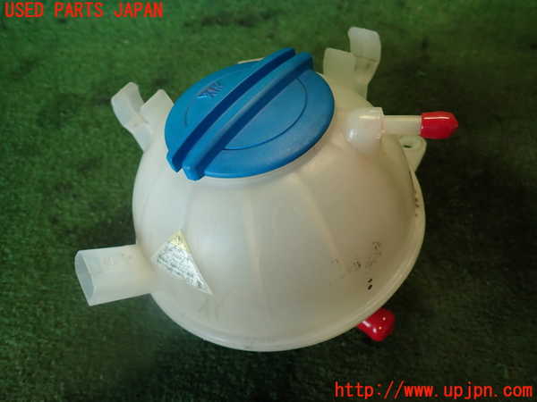 2UPJ-22272410]VW ザ･ビートル(16CBZ)ラジエータータンク 中古_m0001.jpg