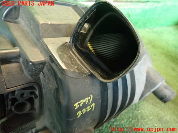 2UPJ-22272560]VW ザ･ビートル(16CBZ)エアクリーナーボックス 中古_m0004.jpg