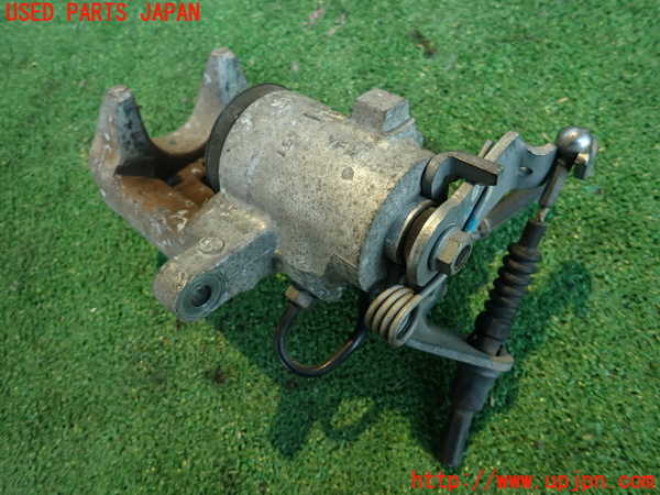 5UPJ-22274095]VW ザ･ビートル(16CBZ)左リアキャリパー 【ジャンク品】 中古_m0002.jpg