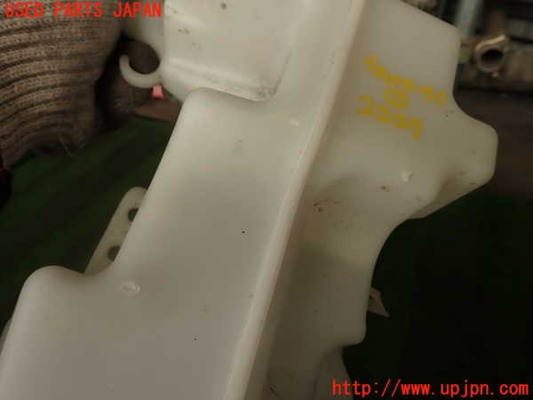2UPJ-22276791]VW ザ･ビートル(16CBZ)ウォッシャータンク1 中古_m0003.jpg