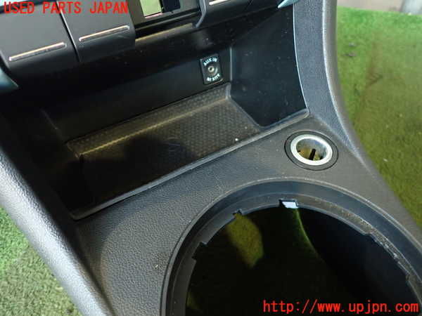 5UPJ-22277540]VW ザ･ビートル(16CBZ)センターコンソール 中古_m0003.jpg