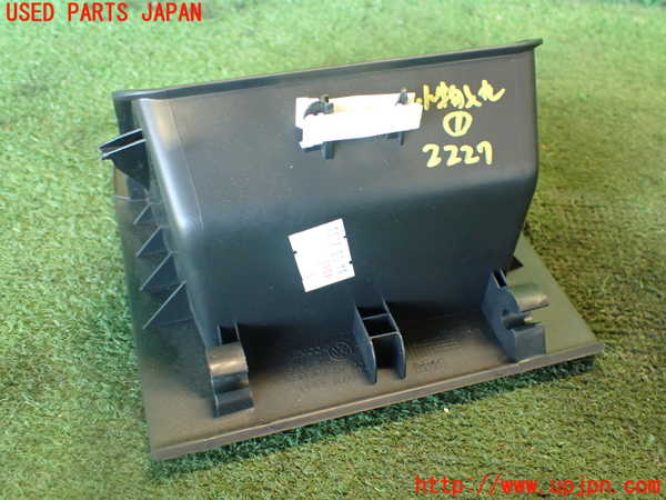 2UPJ-22277841]VW ザ･ビートル(16CBZ)小物入れ1 中古_m0004.jpg