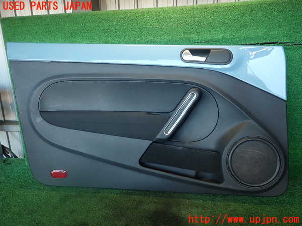 2UPJ-22271264]VW ザ･ビートル(16CBZ)左ドア内張り 中古_m0001.jpg
