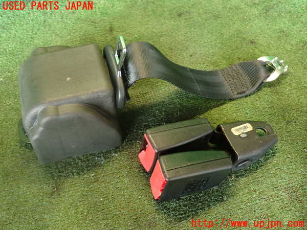 5UPJ-22277155]VW ザ･ビートル(16CBZ)右2列目シートベルト 中古_m0001.jpg