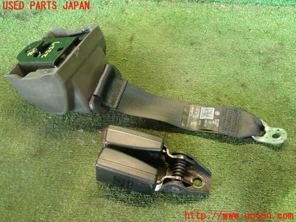 5UPJ-22277155]VW ザ･ビートル(16CBZ)右2列目シートベルト 中古_m0002.jpg