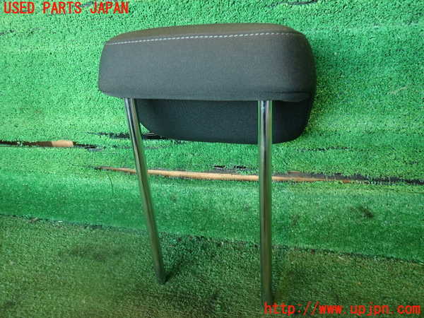 5UPJ-22277150]VW ザ･ビートル(16CBZ)右2列目ヘッドレスト 中古_m0002.jpg