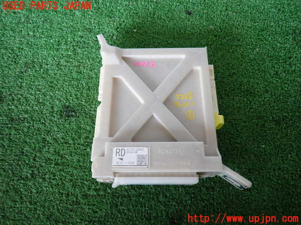 2UPJ-22286741]レクサス・GS350(GRL12)ヒューズボックス1 中古_m0001.jpg