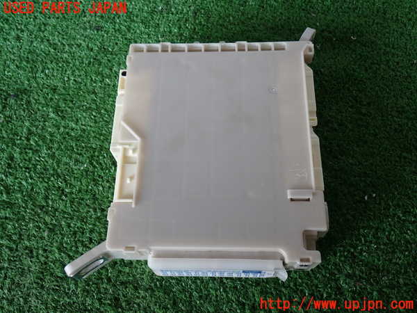 5UPJ-22286742]レクサス・GS350(GRL12)ヒューズボックス2 中古_m0002.jpg