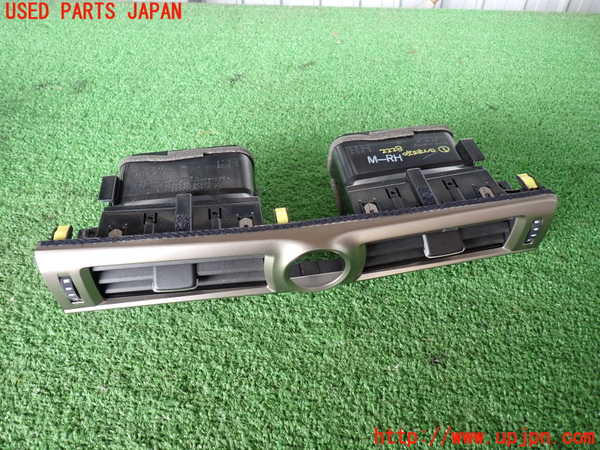 5UPJ-22287526]レクサス・GS350(GRL12)エアコン吹き出し口1 (真中) 中古_m0001.jpg