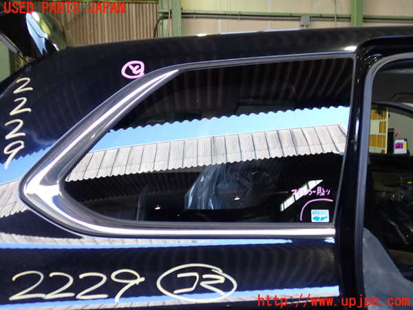 2UPJ-22291380]アウトランダーPHEV(GG2W)右クォーターガラス (43R-007953 M2L3) 中古_m0001.jpg