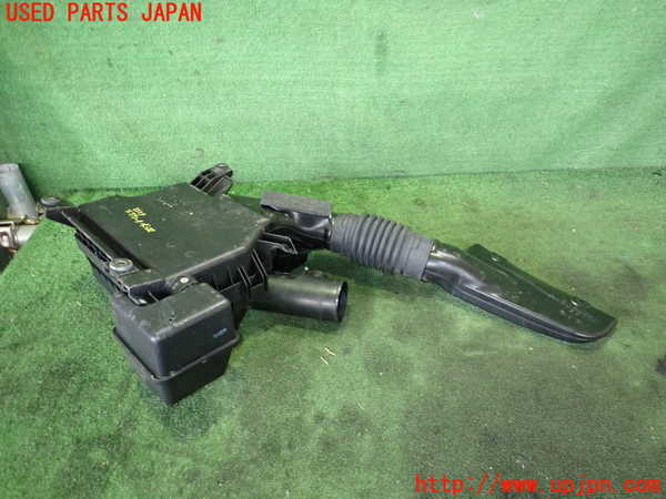 2UPJ-22292560]アウトランダーPHEV(GG2W)エアクリーナーボックス 中古_m0002.jpg