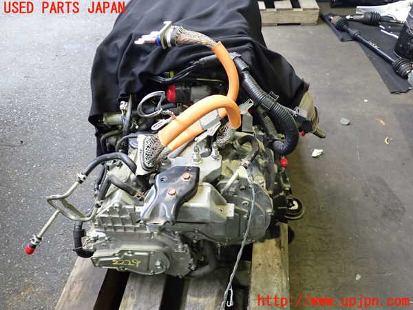 2UPJ-22293010]アウトランダーPHEV(GG2W)ミッション AT 不明 4WD 中古_m0003.jpg