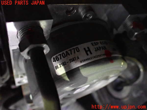 2UPJ-22294040]アウトランダーPHEV(GG2W)ABSアクチュエーター 中古_m0002.jpg