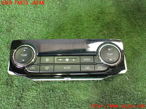 2UPJ-22296066]アウトランダーPHEV(GG2W)エアコンスイッチ1 中古_m0001.jpg