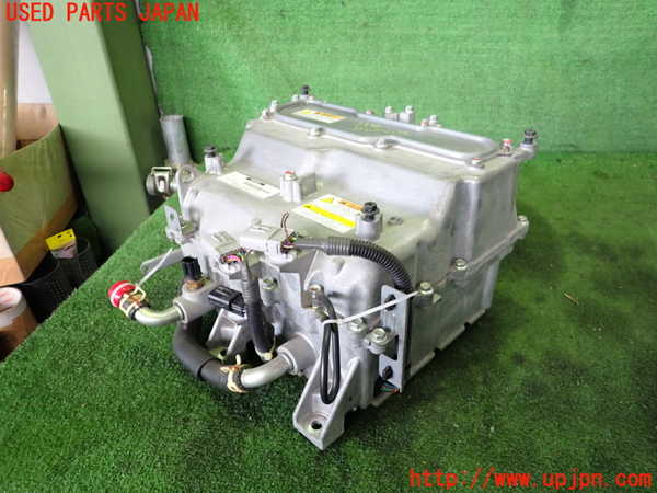 2UPJ-22296916]アウトランダーPHEV(GG2W)インバーターコンバーター 中古_m0001.jpg