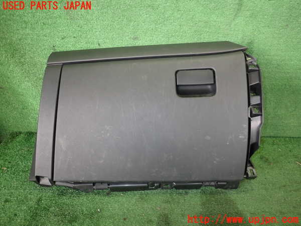 2UPJ-22297516]アウトランダーPHEV(GG2W)グローブボックス1 中古_m0001.jpg